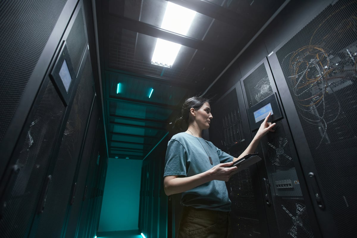 The Evolutionary Shift in Data Center Operations Through AI
